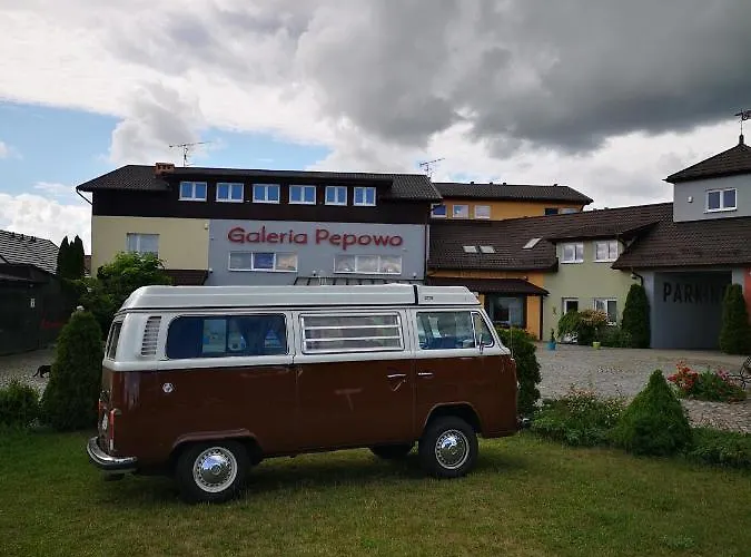 Проживание в семье Galeria Pepowo